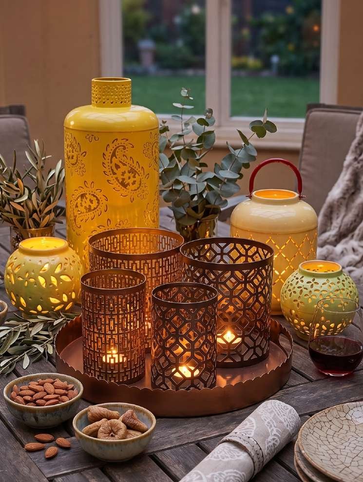 Brass lanterns & tea lights